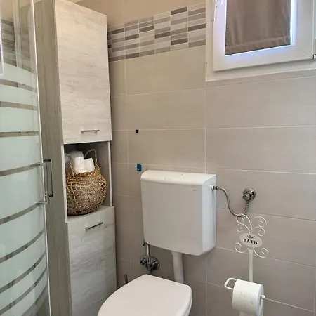 A Due Passi Dal Mare - Openspace Apartment