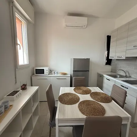 A Due Passi Dal Mare - Openspace Apartment *