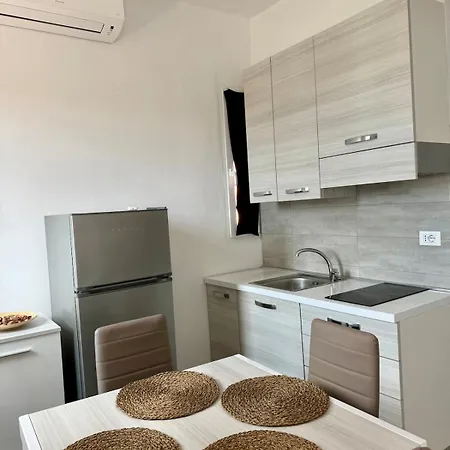 A Due Passi Dal Mare - Openspace Apartment